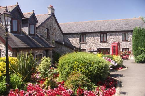 St Mary'S Hotel Golf & Country Club Pencoed ภายนอก รูปภาพ