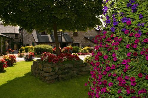 St Mary'S Hotel Golf & Country Club Pencoed ภายนอก รูปภาพ